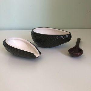 Adorable Avocado 🥑 covered dish